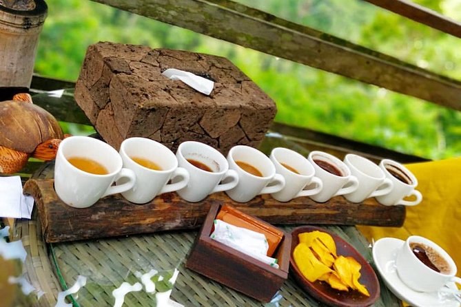 Mount Batur Sunrise Hike with Breakfast - Kintamani Highland: a short viewpoint moment over the caldera