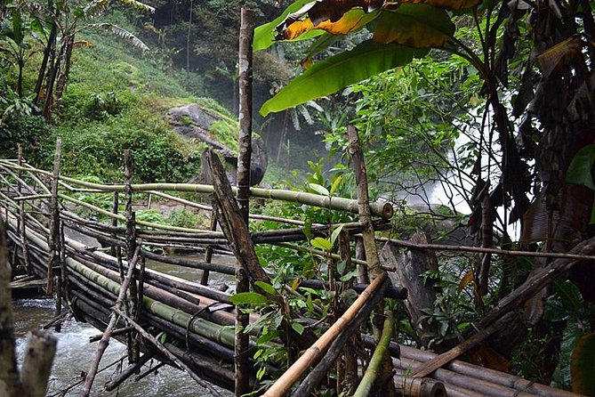 Mount Doi Inthanon National Park Sunrise and Hiking - Doi Inthanon sunrise at 2,565 m and the twin pagodas