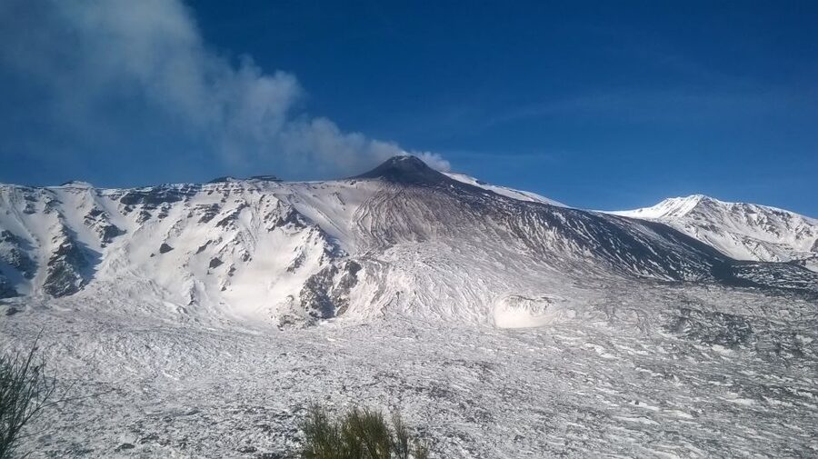 Mount Etna: Half-Day Guided Tour and Hike - Why a half-day Etna tour from Catania works