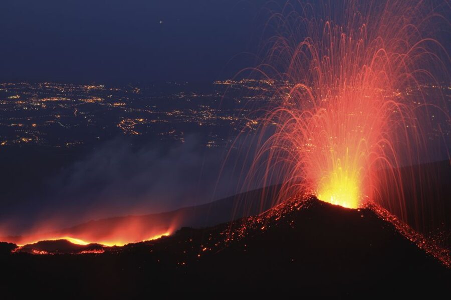 Mount Etna: Summit Crater Trek with Cable Car - Cratere Centrale dell’Etna and Barbagallo: Walking Through Active Features