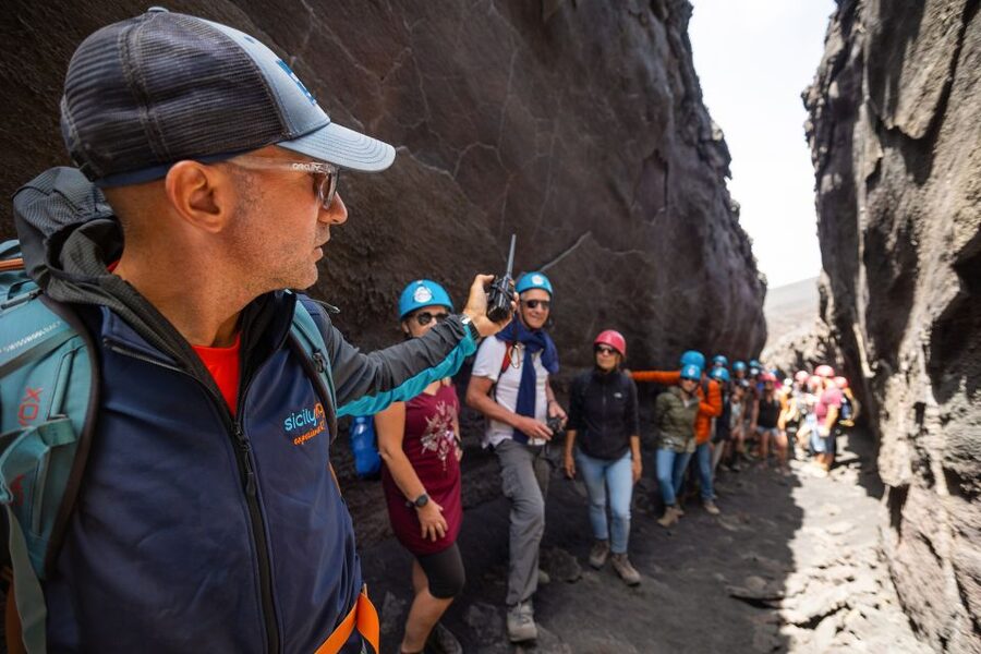 Mount Etna: Summit Guided Hiking Tour up to 3,400 m - Two route choices: 3,000 m Barbagallo vs ~3,400 m crater rim