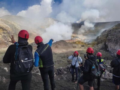 Mount Etna: Summit Tour by Jeep and Cable Car - La Baita 3L Ski-Lab: where the day starts and you get kitted up
