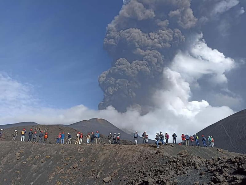 Mount Etna: Summit Tour by Jeep and Cable Car - Reaching the top: gas emissions, fumaroles, and a big Sicilian panorama