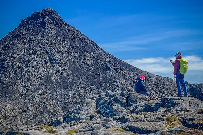 Mount Pico Guided Climb – Summit Portugal’s Highest Peak - Guides make the difference: how Bruno and Matteo help your whole day