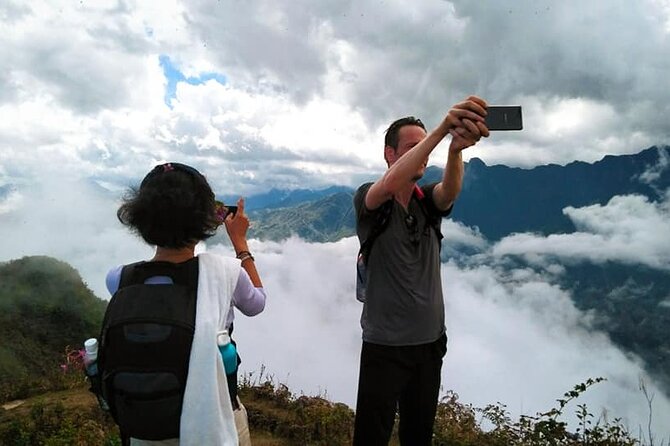 Mountain views & Rice Terraced Fields Hiking – 2D 1N - Your homestay night: dinner, breakfast, and cultural conversation