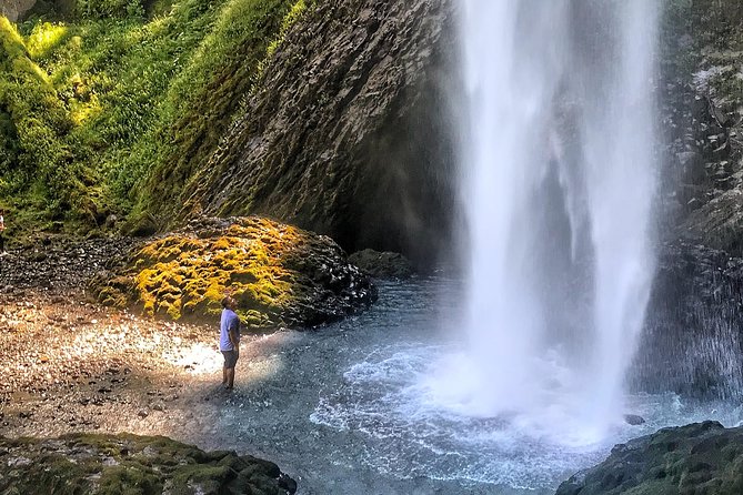Multnomah Falls and Columbia River Gorge Half-Day Hiking Tour - Bridal Veil area and Bridal Veil Falls State Park