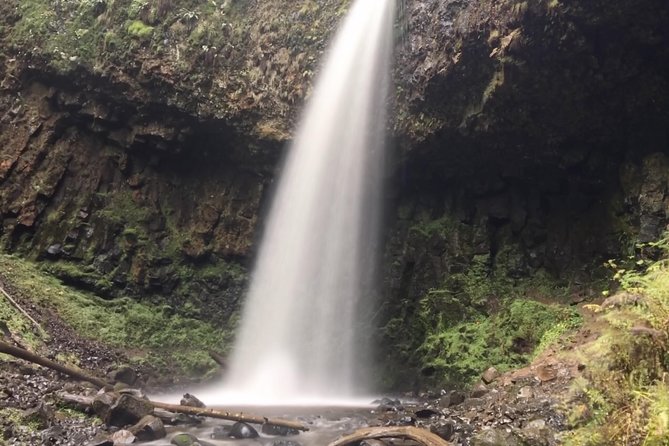 Multnomah Falls and Columbia River Gorge Half-Day Hiking Tour - Starting from Portland and riding the Gorge in comfort