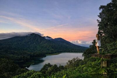 Munduk: Twin Lake Jungle Hike, Ulun Danu Temple, & Waterfall - Rainforest Trek Around Tamblingan Lake: Bird-Song Walking, Not Cardio Racing