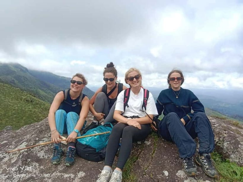 Munnar mountain hiking (Full day) - Tea plantations at altitude: the walk that feels like education