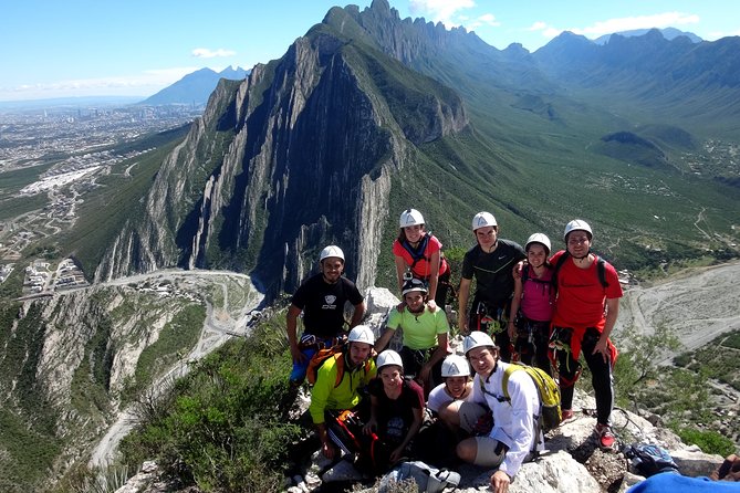 Nido de los Aguiluchos, Monterrey: Hiking + Rock Climbing + 3 Rappels - What to bring for a steep 7-hour day