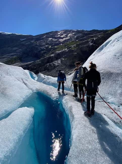 Nigards: Kayaking and Glacier Hike - The Safety Briefings That Actually Matter