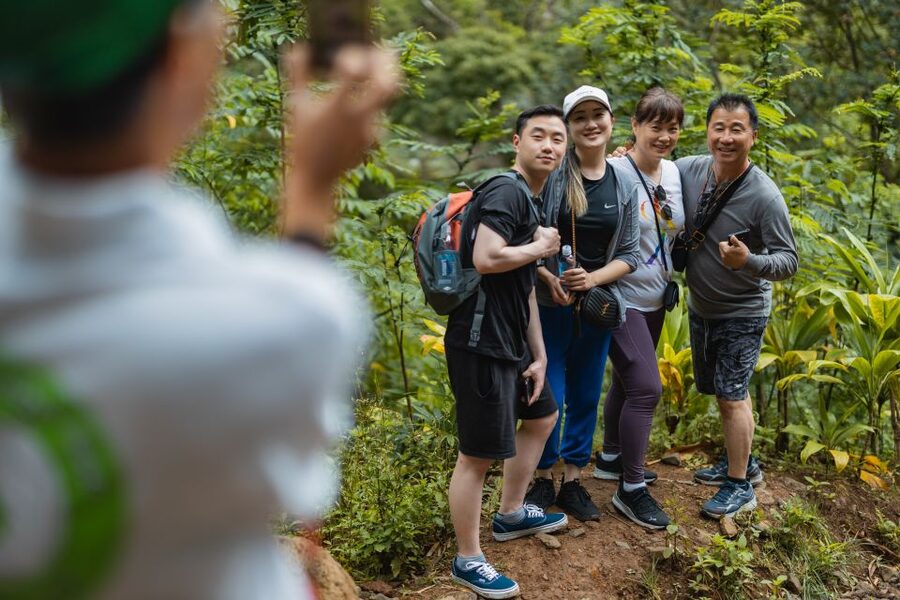 Oahu: Manoa Falls Waterfall Hike with Lunch and Transfers - Reaching Manoa Falls: The 150-Foot Moment