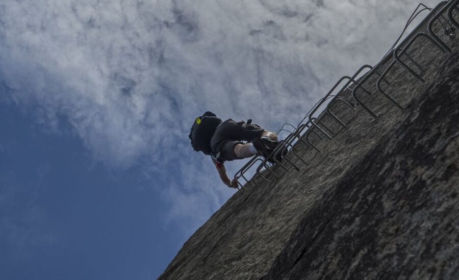 Odda: Full-Day Trolltunga Hiking, and Climbing Tour - The 3 km to Trolltunga and the return along the tourist trail