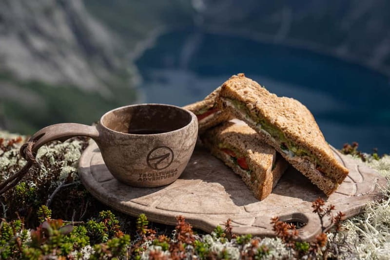 Odda: Overnight Hike to Trolltunga - Day 2: Breakfast in bed, then Trolltunga in morning light