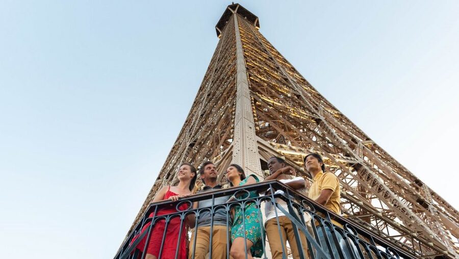 Paris: City Tour by Bus with Eiffel Tower & Optional Summit - Optional summit upgrade: more views, more waiting in line