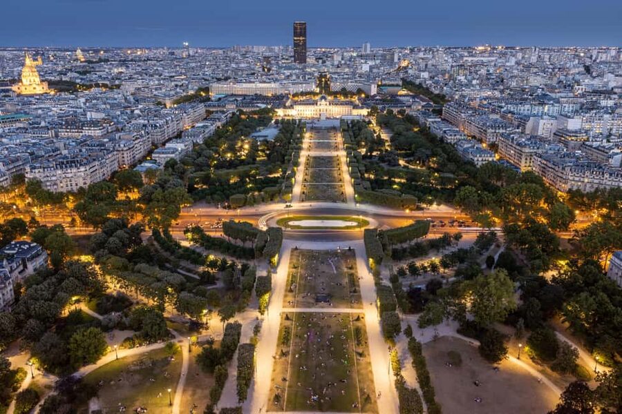 Paris: Eiffel Tower Guided Tour|Summit & second floor access - Key moments that make this tour worth your time