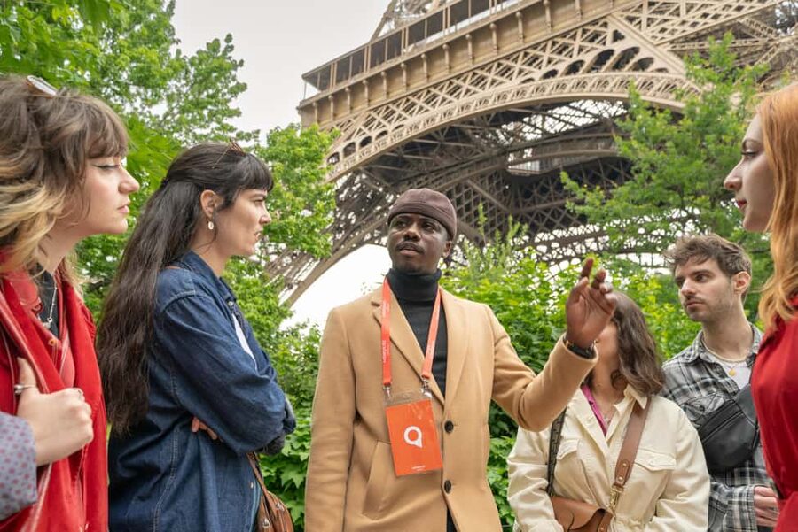 Paris: Eiffel Tower Guided Tour with Summit Access - From the base to the 2nd floor: quick orientation with big views