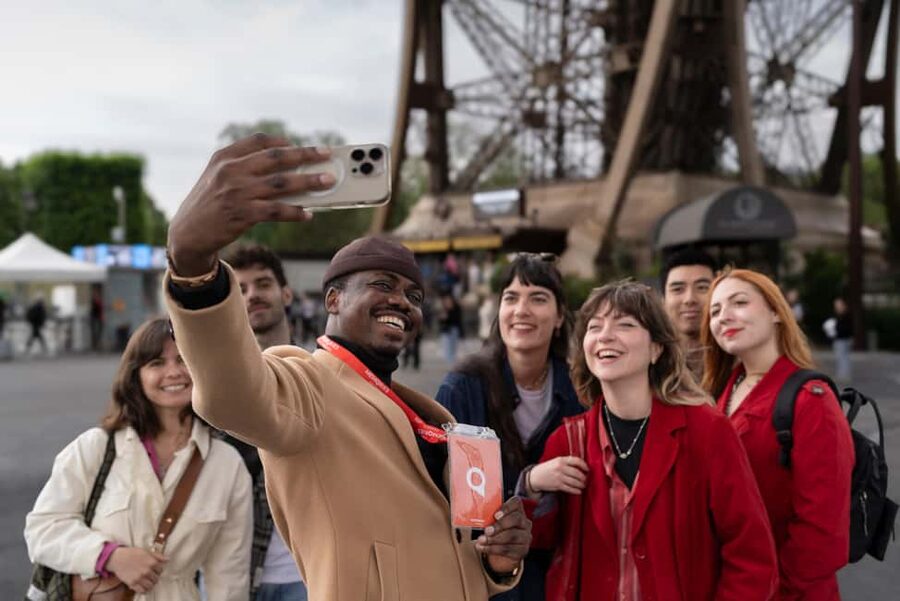 Paris: Eiffel Tower Guided Tour with Summit Access - Time, lines, and weather: what can slow you down