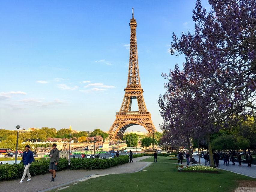 Paris: Eiffel Tower Stairs Climb to Level 2 & Summit Option - Eiffel Tower 1st floor: glass floor at 57 meters (and how to handle it)