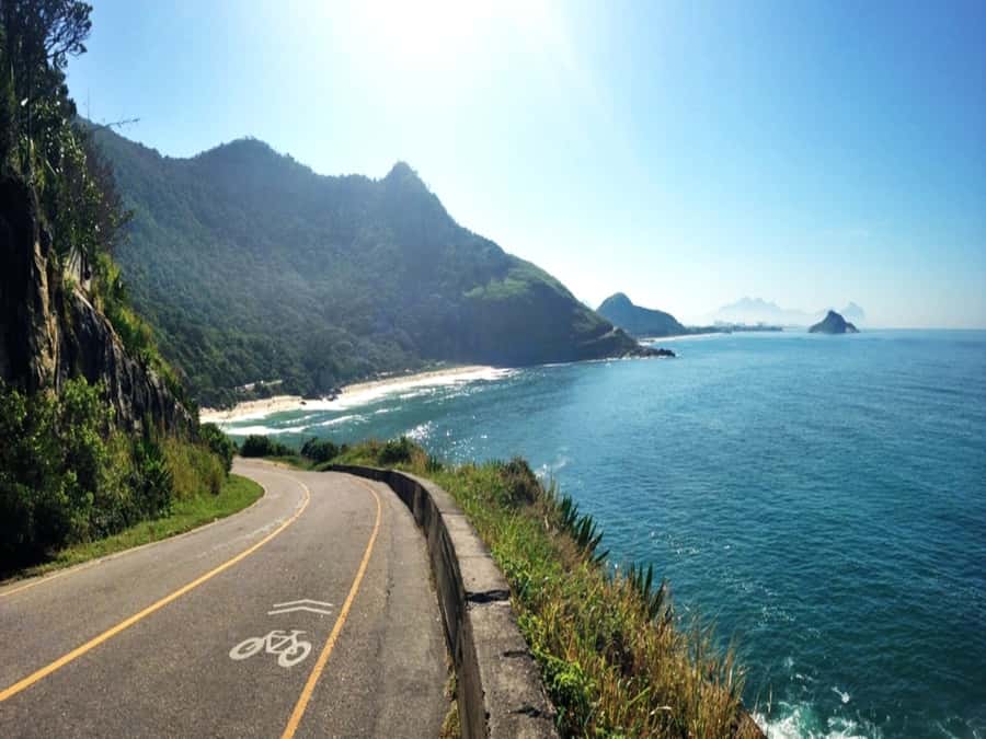 Pedra do Telégrafo Hike and Beach Full-Day Tour - Beach Time at Grumari or Prainha: The Best Part of the Recovery