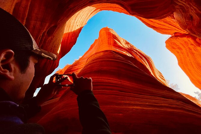 Peekaboo Slot Canyon Tour UTV and Hiking Adventure (Private) - Entering Peek-A-Boo With a Private UTV-and-Hike Plan
