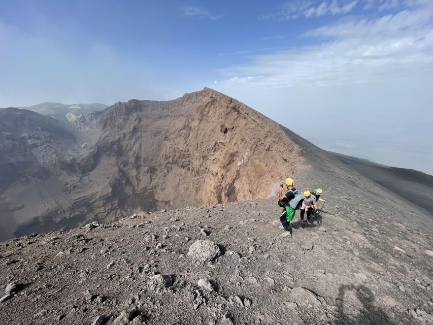 Piano Provenzana: Mount Etna Hiking Trip to 3,380 Meters - Where you start: Chiosco Bar Mareneve (and why meeting point matters)