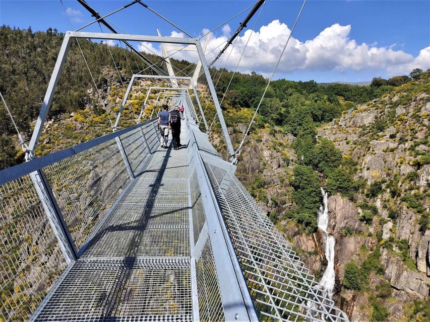 Porto: Paiva Walkways and Suspension Bridge Hike with Lunch - The 516 Arouca suspension bridge: bravery with an exit button