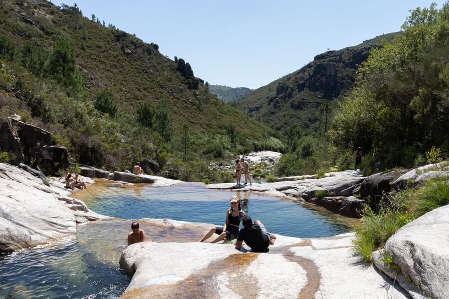Porto: swimming, hiking, picnic in Gerês National Park - Breakfast on the Move: Pastel de Nata, Fruit, Coffee, and Water