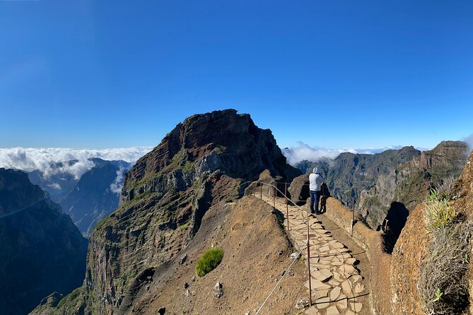 PR1 Sunrise Pico do Arieiro Self-Guided Hiking Transfer - Why self-guided actually feels safer here