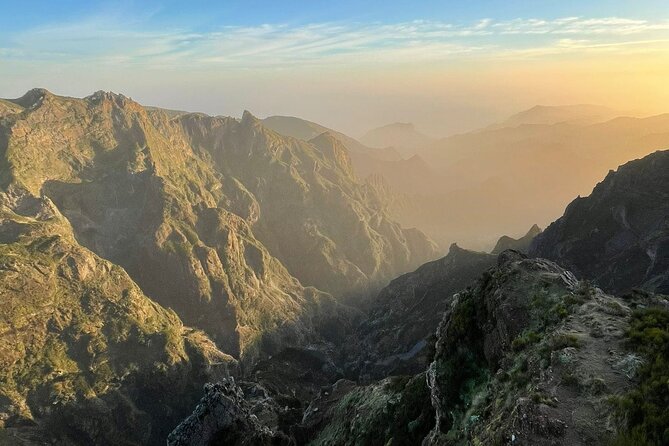 PR1 Sunrise Pico do Arieiro Self-Guided Hiking Transfer - The views are the reason you’ll forgive the early wake-up