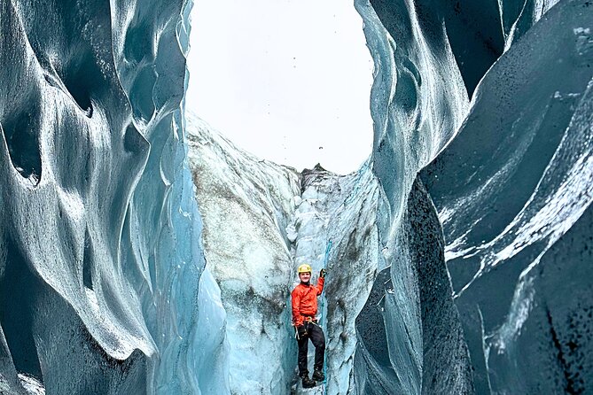 Private Guided Hike Experience on Sólheimajökull Glacier - The walk to the ice: why that first stretch matters