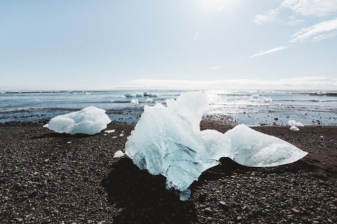Private Jökulsárlón Glacier Lagoon 2 Day Tour & Glacier Hike - Getting picked up in Reykjavík at 9:00 am (and why it helps)