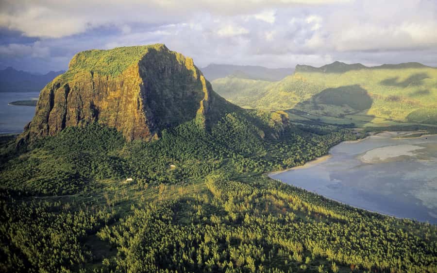 PRIVATE LeMorne Mountain Picturesque Hike-UNESCO Recognised - The summit moment: ocean views plus Chamarel’s silent mountains