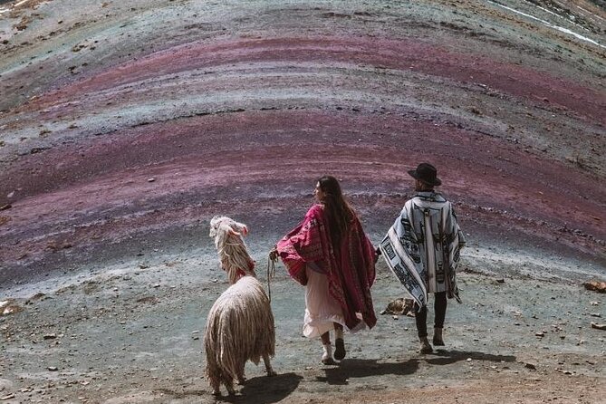 Private Palccoyo Rainbow Hike Without the Crowds - Price and value: $199 covers a lot, but PEN 15 is extra
