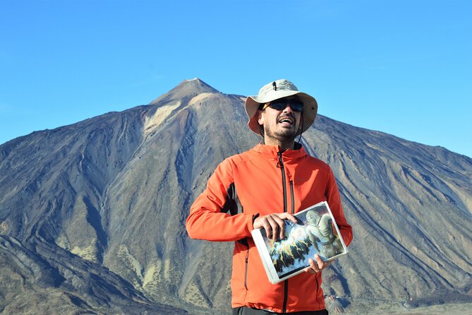 PRIVATE TOUR Teide National Park: Hiking and Stargazing - Entering Teide National Park for that film-like first impression