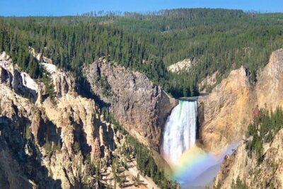 Private Yellowstone Tour: ICONIC Sites, Wildlife, Family Friendly Hikes + lunch - Vehicle and comfort: the Suburban factor