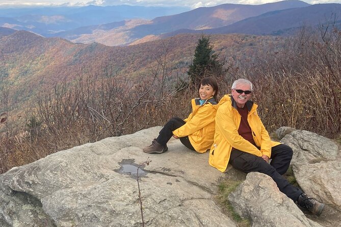 Privately Guided Half Day Hike - Guides Who Read the Trail (and Your Group)
