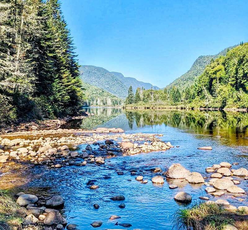 Quebec City: Guided Hike in Jacques-Cartier National Park - From Quebec City to the Park: The “one-hour switch” that matters