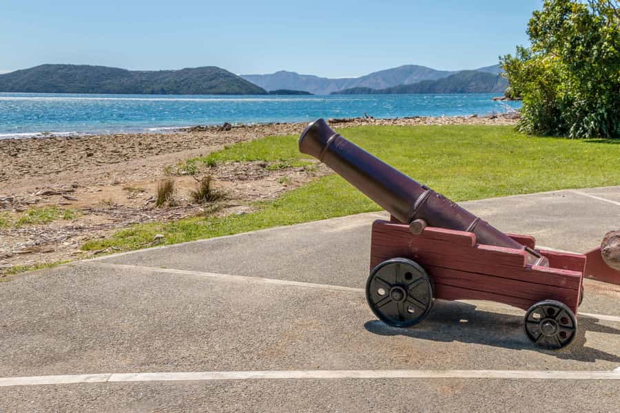 Queen Charlotte Track: Cruise & Self-Guided Hike from Picton - Historic Ship Cove: A Quick Stop With Big Context