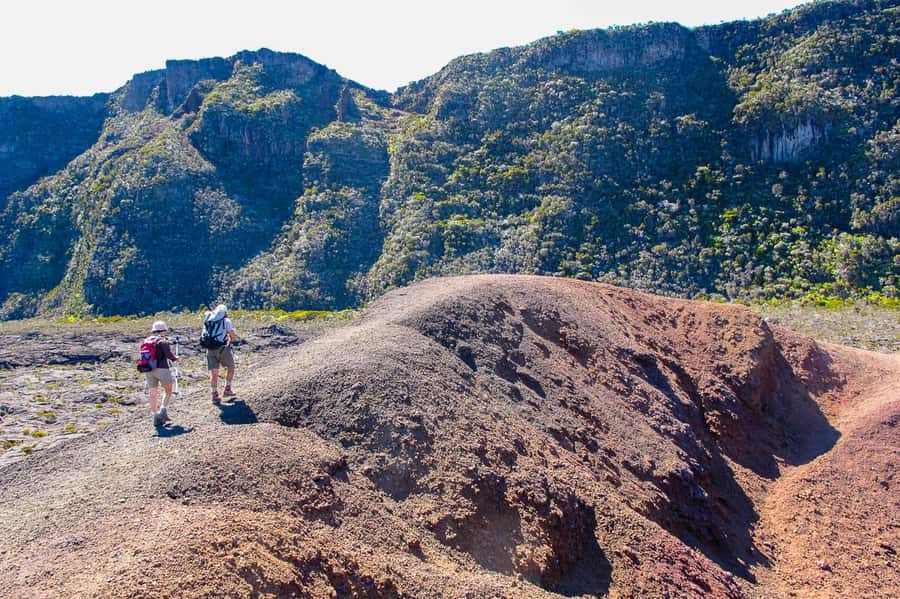 Réunion: Piton de la Fournaise Guided Volcano Hike - Off-trail lava flows: the fun part, with safety rules