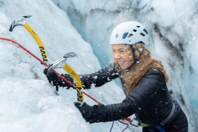 Reykjavík: Sólheimajökull Glacier Hike & Ice Climbing Intro - Reykjavik full day vs meet-on-location half day