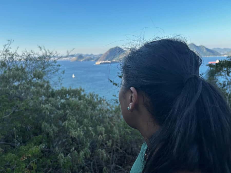 Rio De Janeiro: SUGARLOAF MOUNTAIN HIKE & CLIMB - Summit payoff: Copacabana and Guanabara Bay in one big view