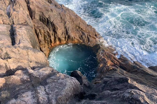 Rock Pool, dreamlike & unique experience | Mahé | Private hike | - The 3-hour rhythm: pickup, drive, hike, swim, back again