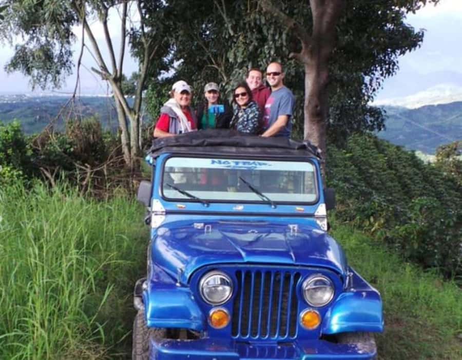 Salento/Pereira: Cocora Valley & Salento Hiking Private Tour - The coffee growers’ traditional car ride: less rushing, more trail time