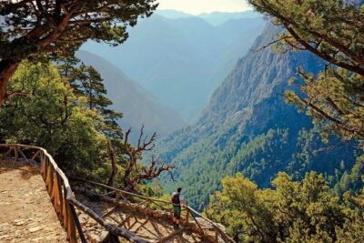 Samaria Gorge Hike - Omalos and the Xyloskalo stop: plan your energy here