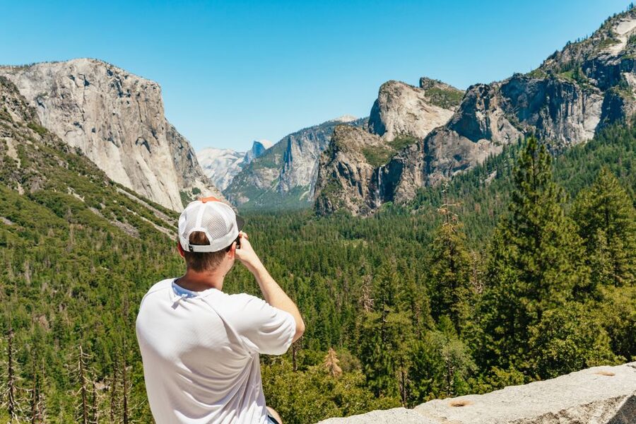 San Francisco: Yosemite National Park & Giant Sequoias Hike - Audio guides in 8 languages: Why this tour feels smarter than a simple sight-seeing loop