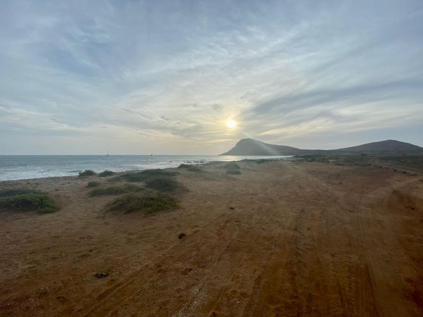 Santa Maria: Guided Coastal Hike & Monte Leão Sunset - Murdeira pause: a quieter stretch before the climb