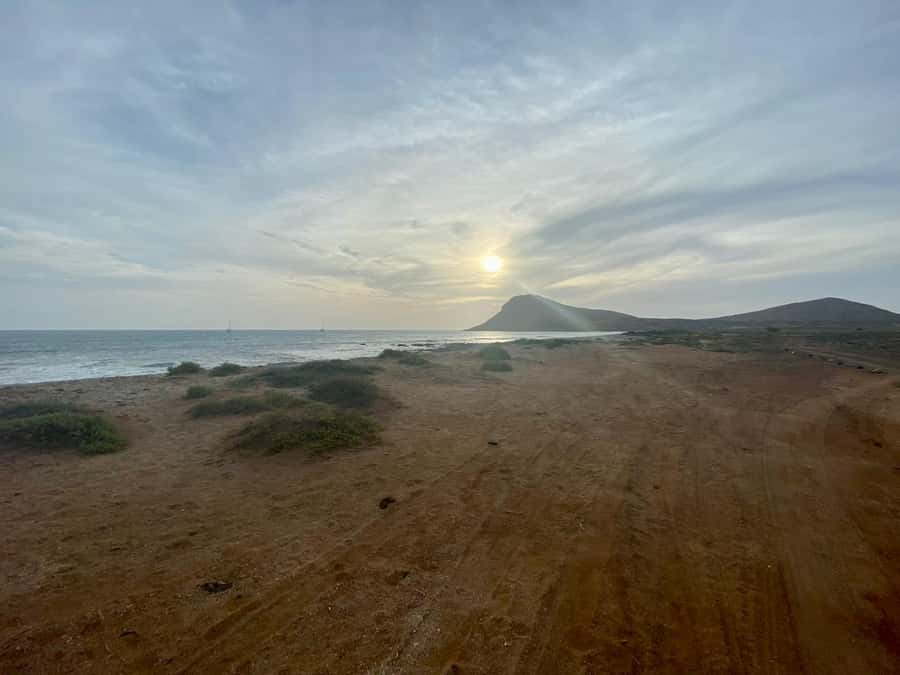 Santa Maria: Guided Coastal Hike & Monte Leão Sunset - Optional rest at Pirata Restaurante: a good final cooldown