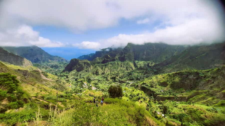 Santo Antão: Hiking Cova Volcano Crater to Ribeira Paúl - Safety, Weather, and Heights: The Real-World Cautions
