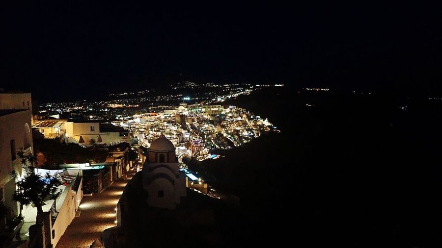 Santorini: Night Hike, Wine Tasting, and Greek Dinner - Assyrtiko and Vinsanto: What You’re Really Tasting